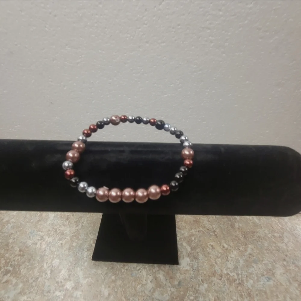 Hand Crafted Men's Black, Brown, Silver, and Copper Stretch Bracelet - Picture 5 of 8